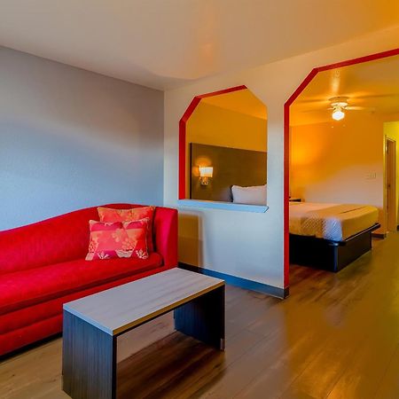 Oyo Hotel Yoakum West Екстериор снимка