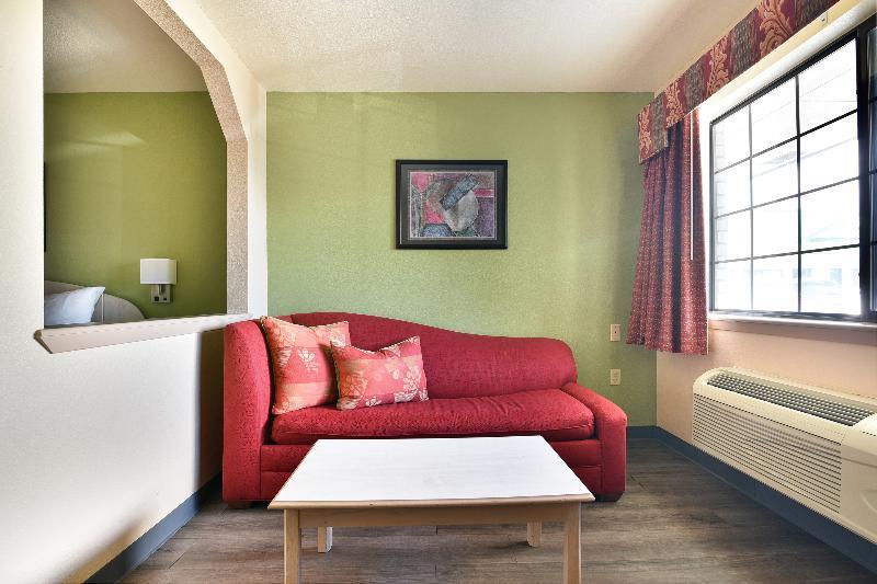 Oyo Hotel Yoakum West Екстериор снимка