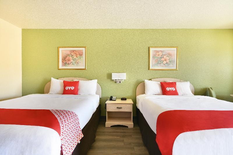 Oyo Hotel Yoakum West Екстериор снимка