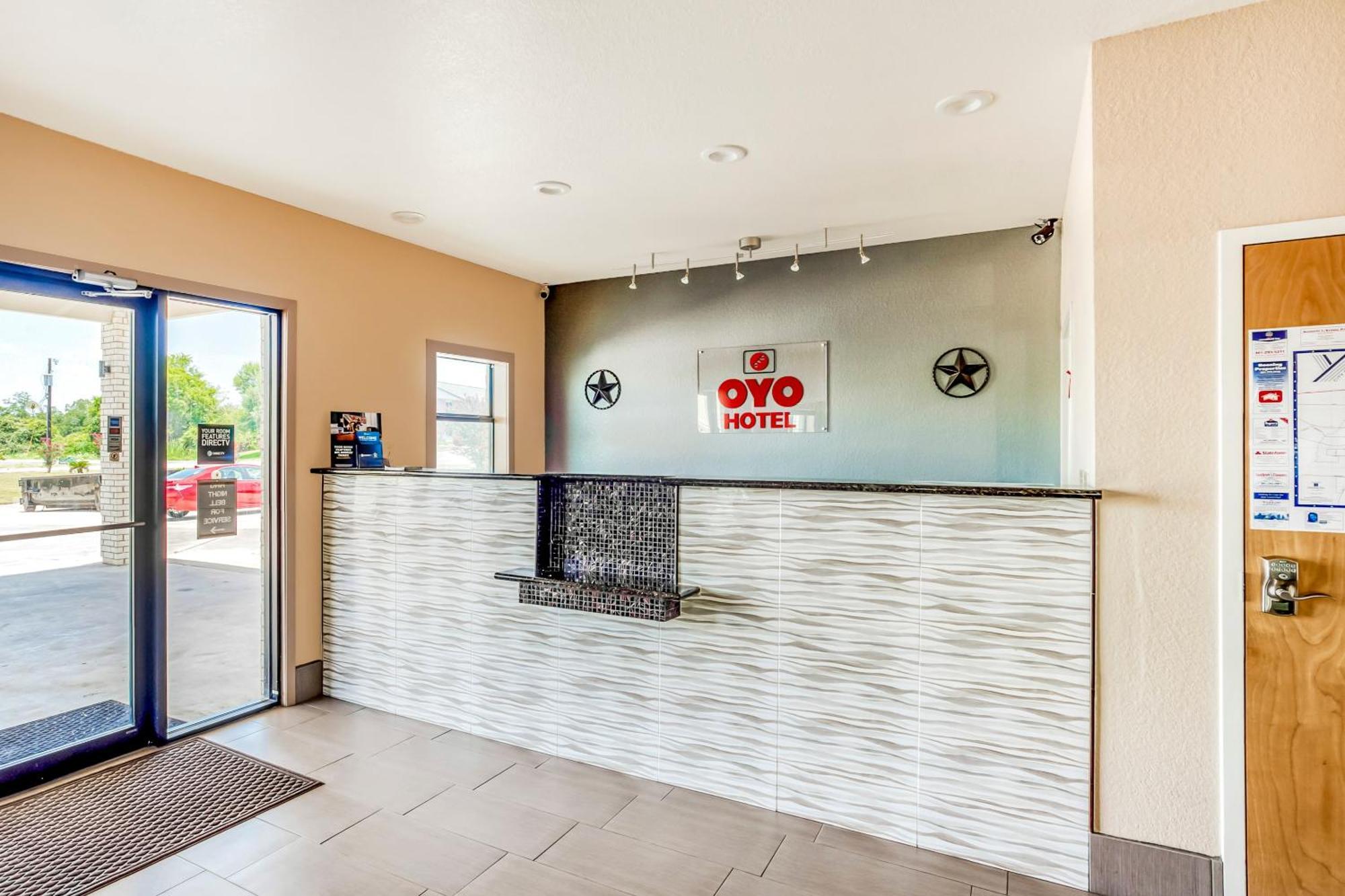 Oyo Hotel Yoakum West Екстериор снимка