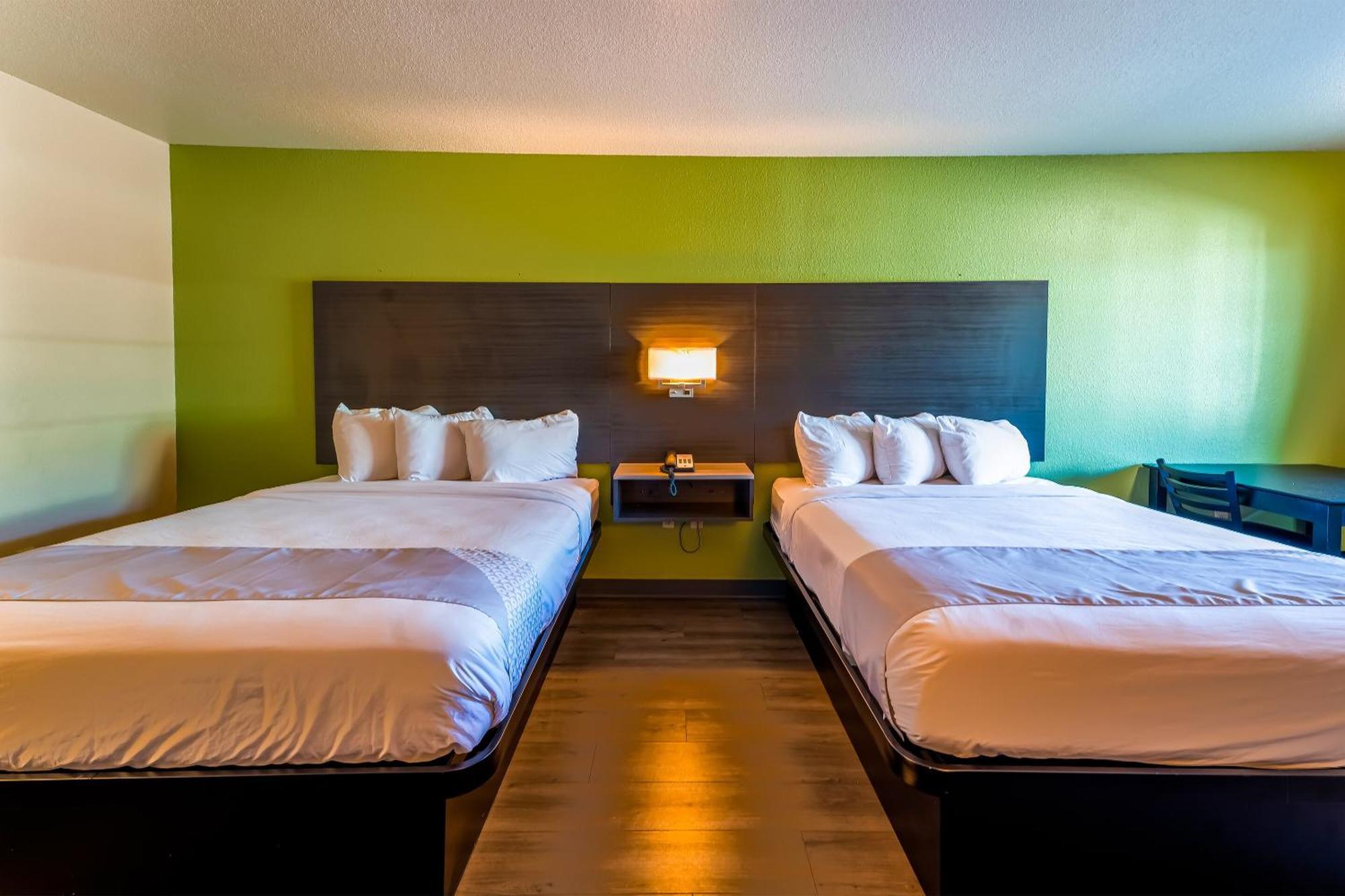 Oyo Hotel Yoakum West Екстериор снимка