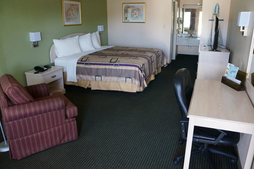 Oyo Hotel Yoakum West Екстериор снимка